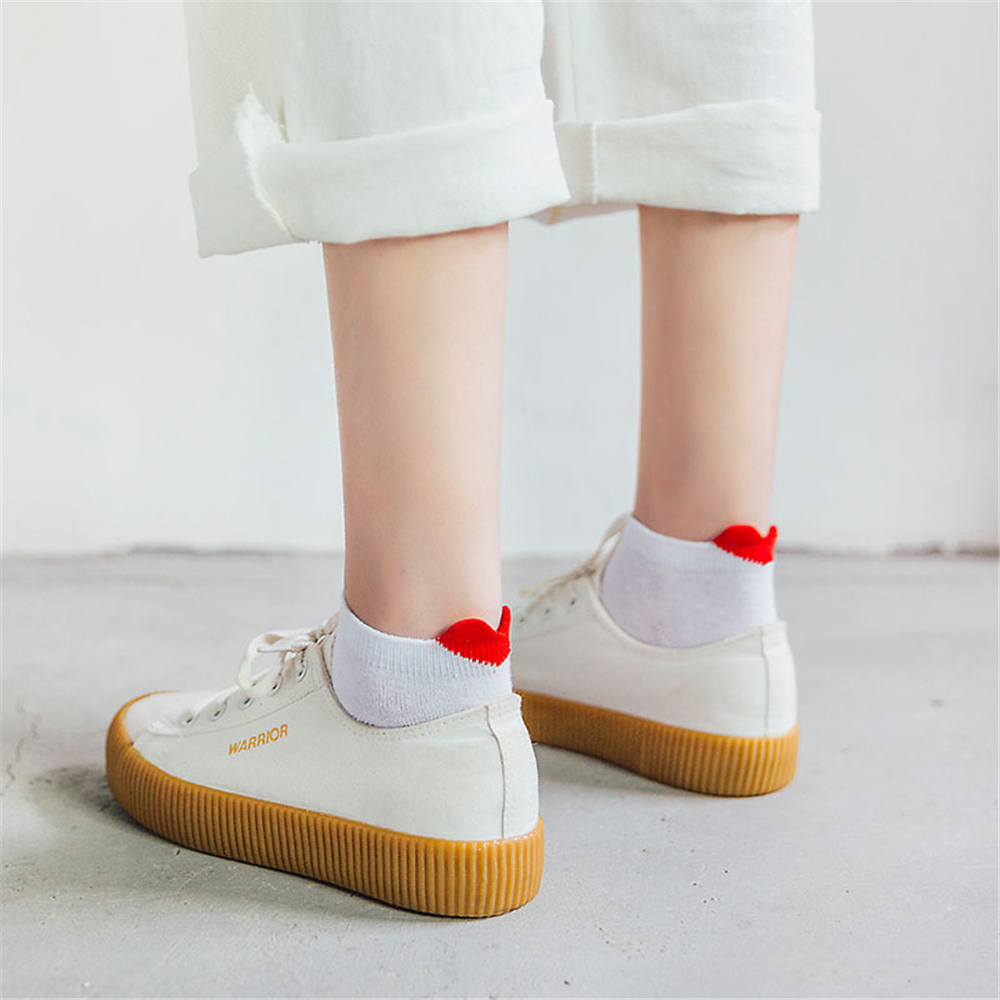 Cute Girls' 3D Heart Heel Sock - đánh giá và giá Japanese Women Lifestyle